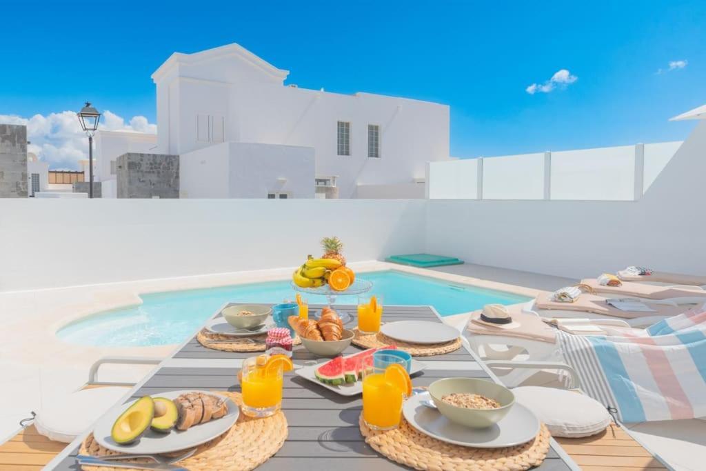 Casa Lolalo - Modern Villa With Pool, 15Min Walk To Marina Rubicon Playa Blanca  Luaran gambar