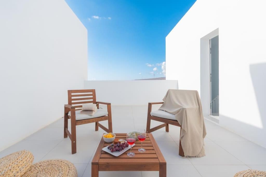 Casa Lolalo - Modern Villa With Pool, 15Min Walk To Marina Rubicon Playa Blanca  Luaran gambar